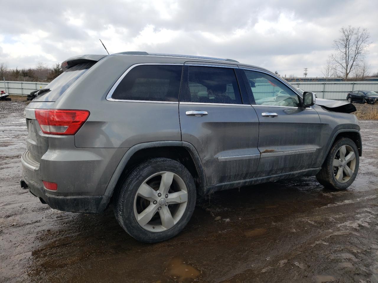 2011 Jeep Grand Cherokee VIN 1J4RR5GG9BC715478 Copart auction photo, front end / minor dent/scratches damage thumbnail 3