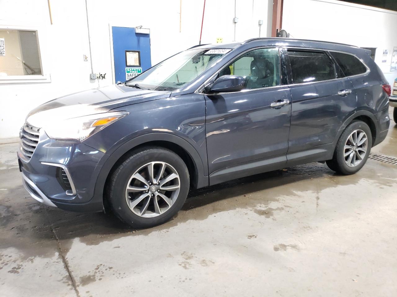 2017 Hyundai Santa Fe VIN KM8SMDHF2HU179185