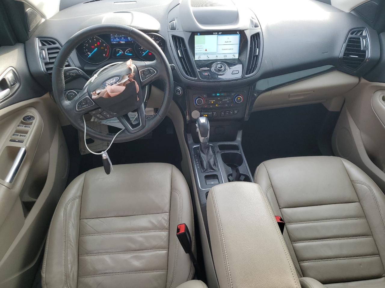 2019 Ford Escape VIN 1FMCU0J98KUB56745 Copart auction photo, front end / minor dent/scratches damage thumbnail 8