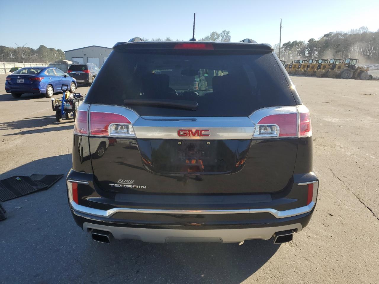 2017 GMC Terrain VIN 2GKFLRE3XH6119643 Copart auction photo, front end / side damage thumbnail 6