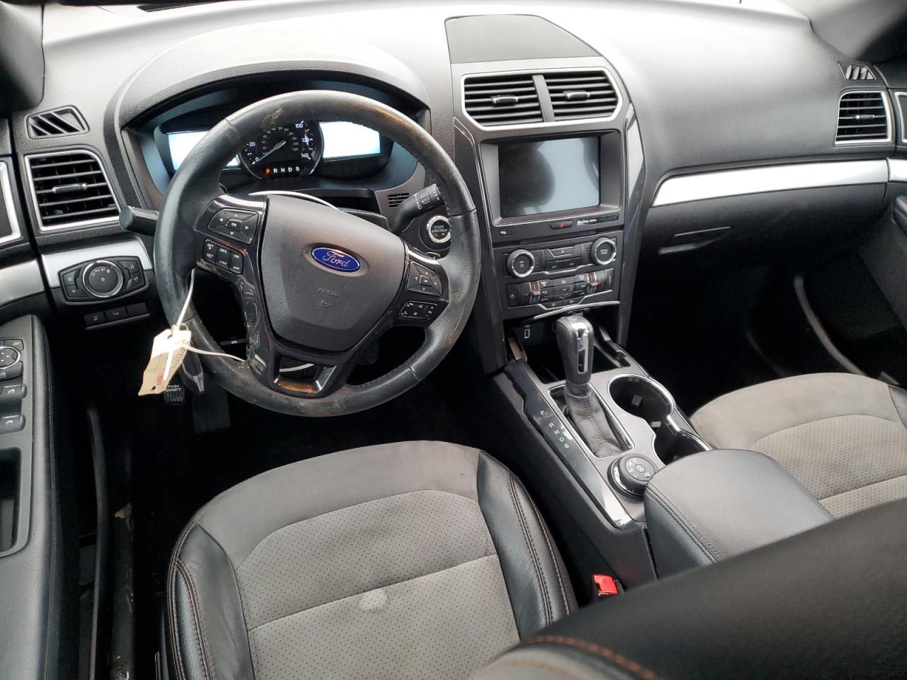 2017 Ford Explorer VIN 1FM5K8D83HGE09915 Copart auction photo, front end / side damage thumbnail 8