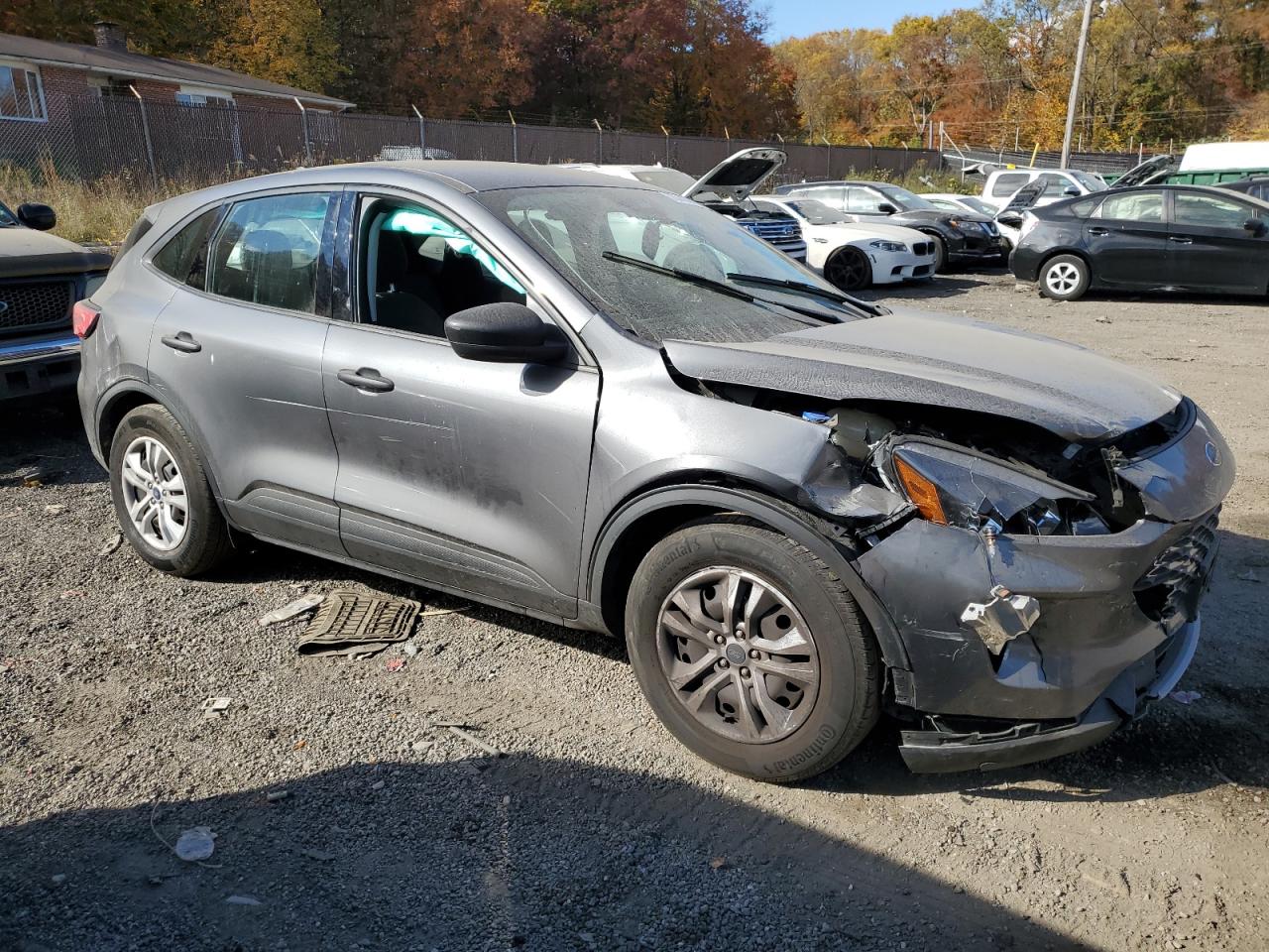 2022 Ford Escape VIN 1FMCU0F60NUB50781 Copart auction photo, front end damage thumbnail 4