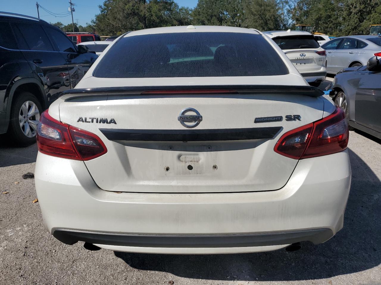 2018 Nissan Altima VIN 1N4AL3AP0JC241944 Copart auction photo, front end damage thumbnail 6