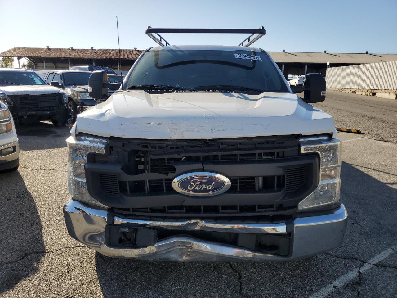 2022 Ford F250 VIN 1FT7W2A69NED42083 Copart auction photo, front end / minor dent/scratches damage thumbnail 5