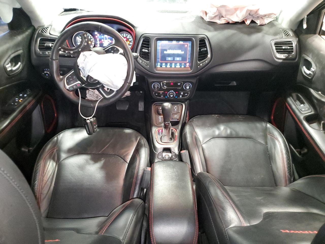 2017 Jeep Compass VIN 3C4NJDDBXHT617099 Copart auction photo, rollover / top/roof damage thumbnail 8