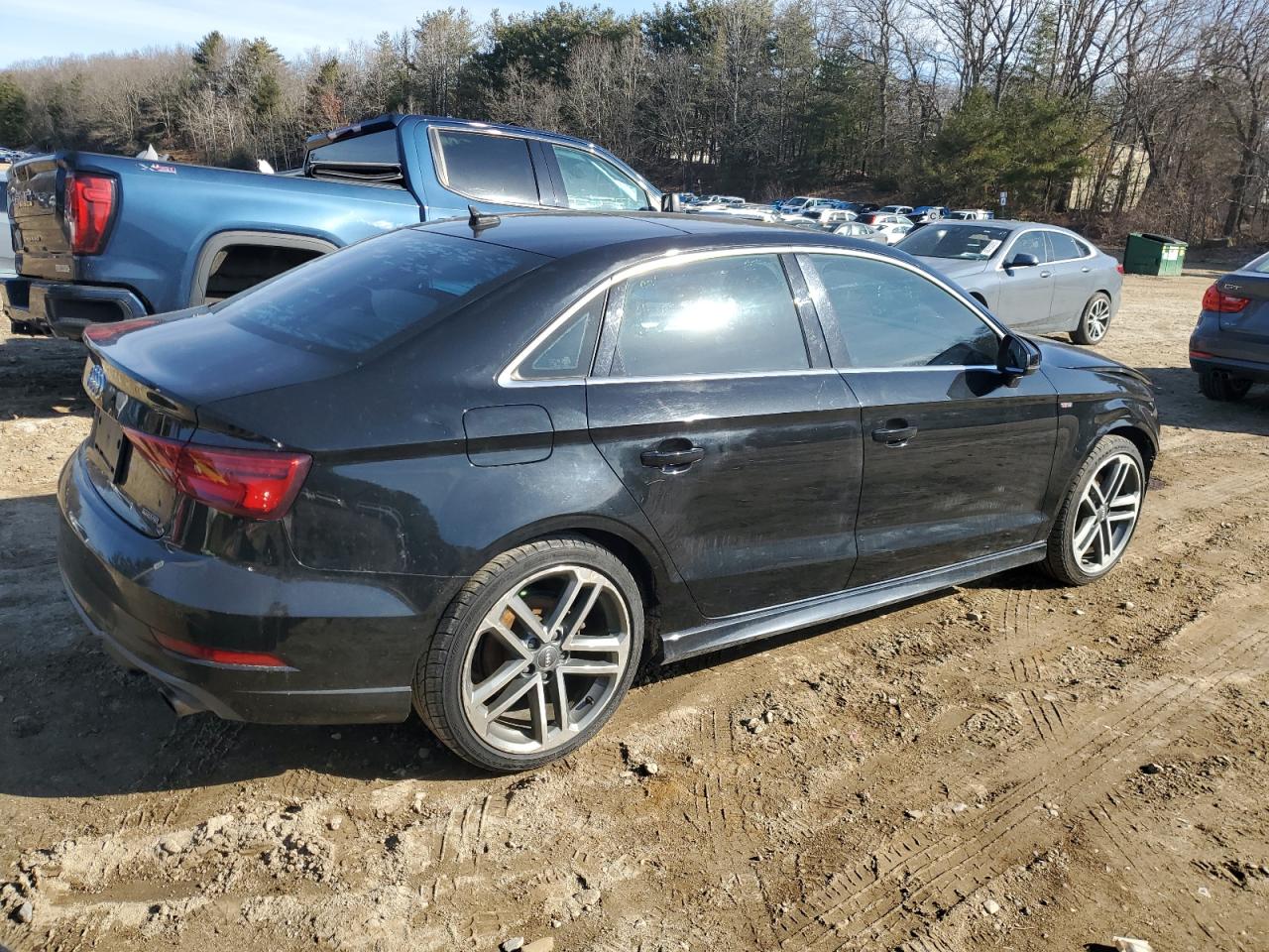 2017 Audi A3 VIN WAUJ8GFF1H1026563 Copart auction photo, front end / minor dent/scratches damage thumbnail 3