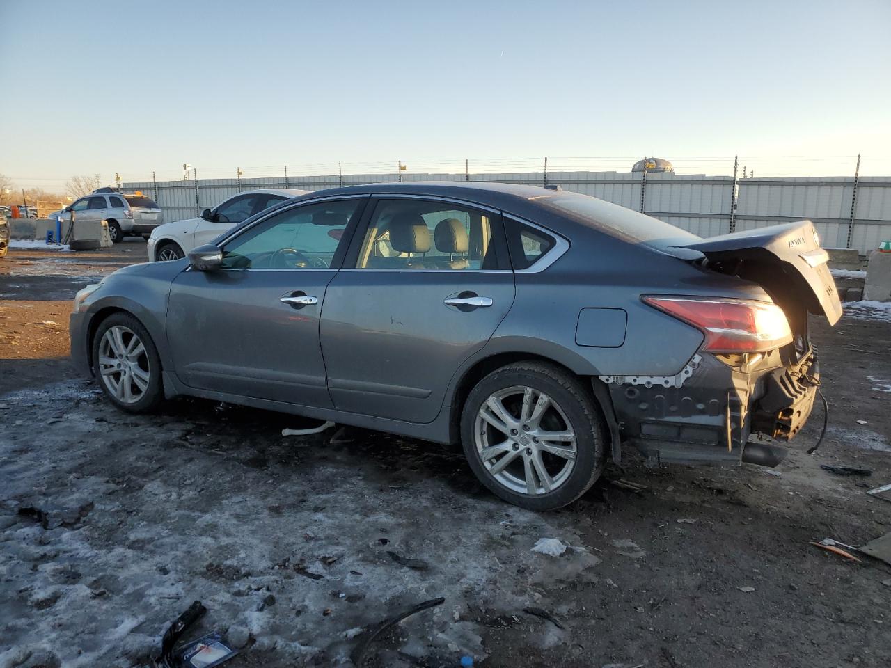 2015 Nissan Altima VIN 1N4BL3AP7FC231360 Copart auction photo, rear end / side damage thumbnail 2