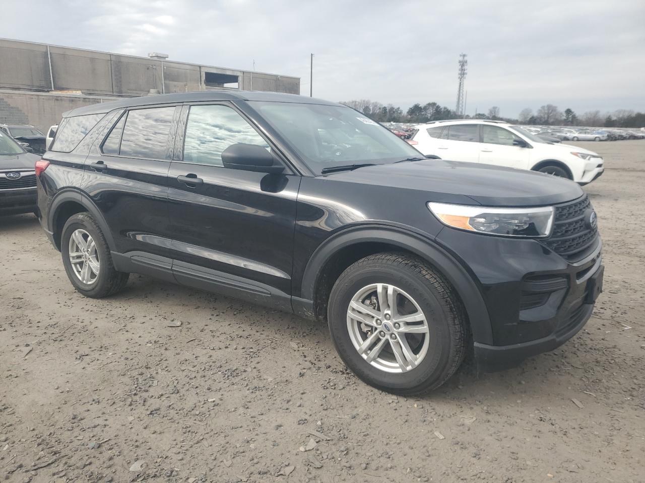 2022 Ford Explorer VIN 1FMSK8BB8NGC43243 Copart auction photo, rear end / minor dent/scratches damage thumbnail 4