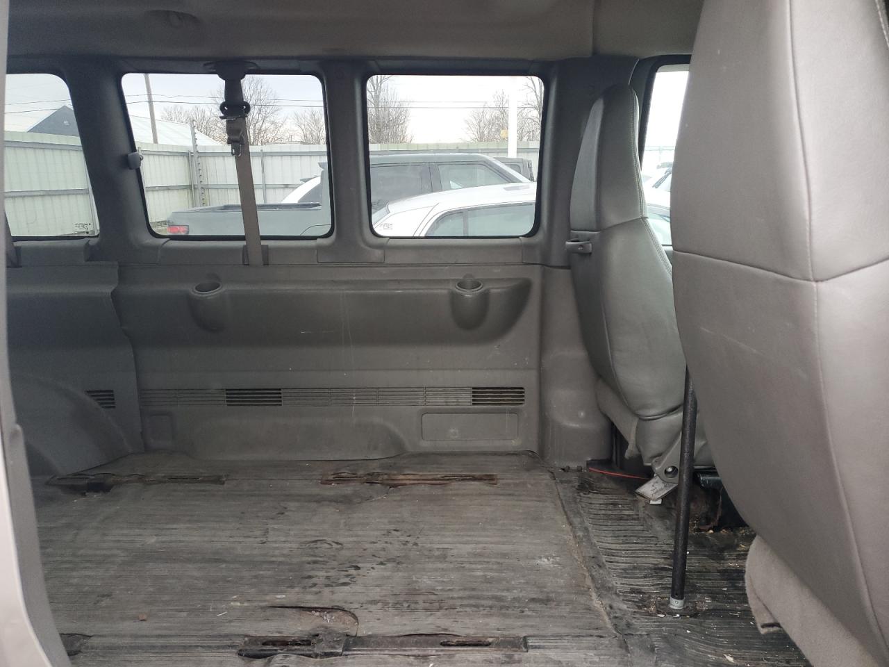 2009 Chevrolet Express VIN 1GNGG25K891166622 Copart auction photo, minor dent/scratches damage thumbnail 11
