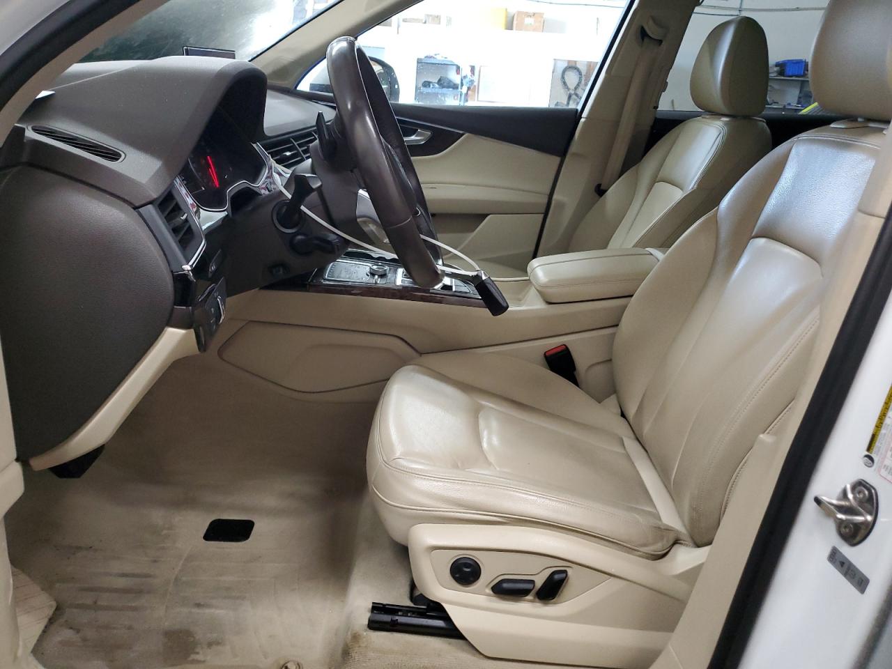 2018 Audi Q7 VIN WA1LAAF74JD028781 Copart auction photo, undercarriage damage thumbnail 7