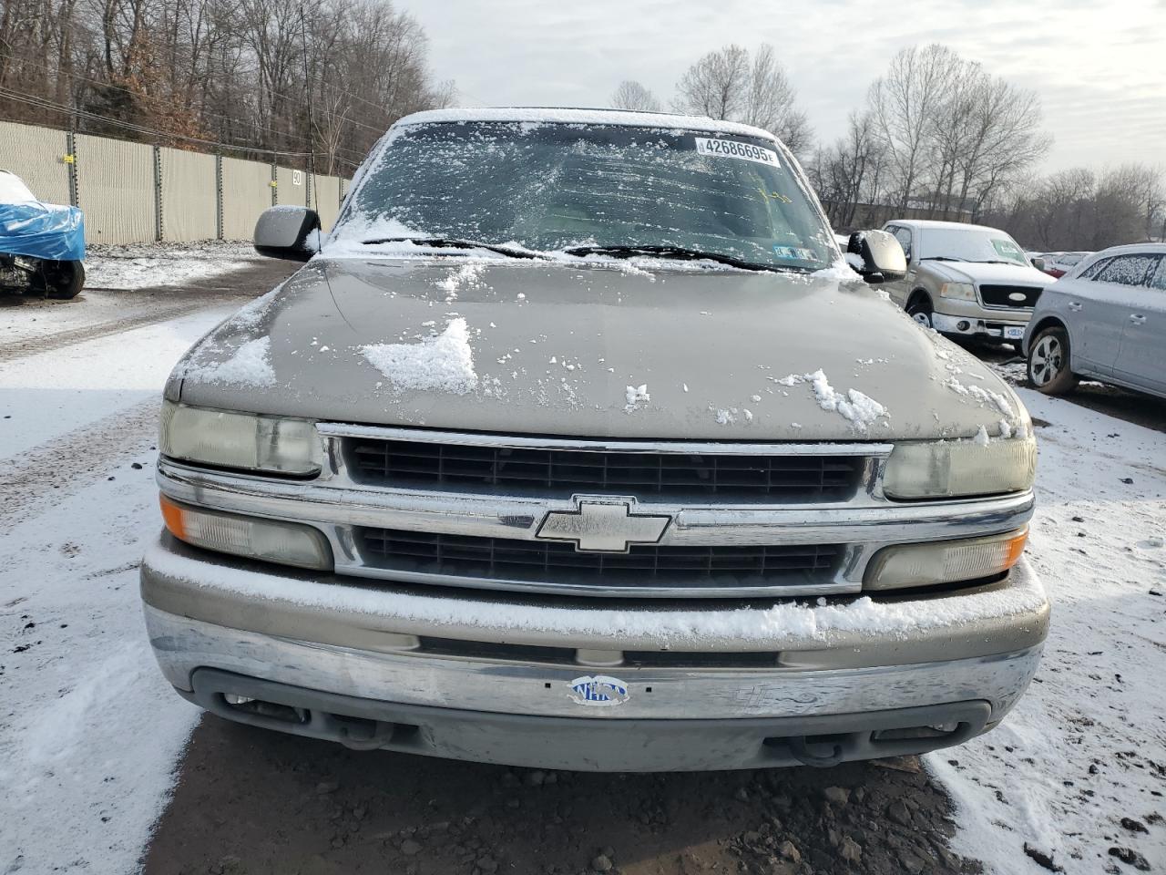 2001 Chevrolet Suburban VIN 3GNFK16T91G183737 Copart auction photo, side damage thumbnail 5