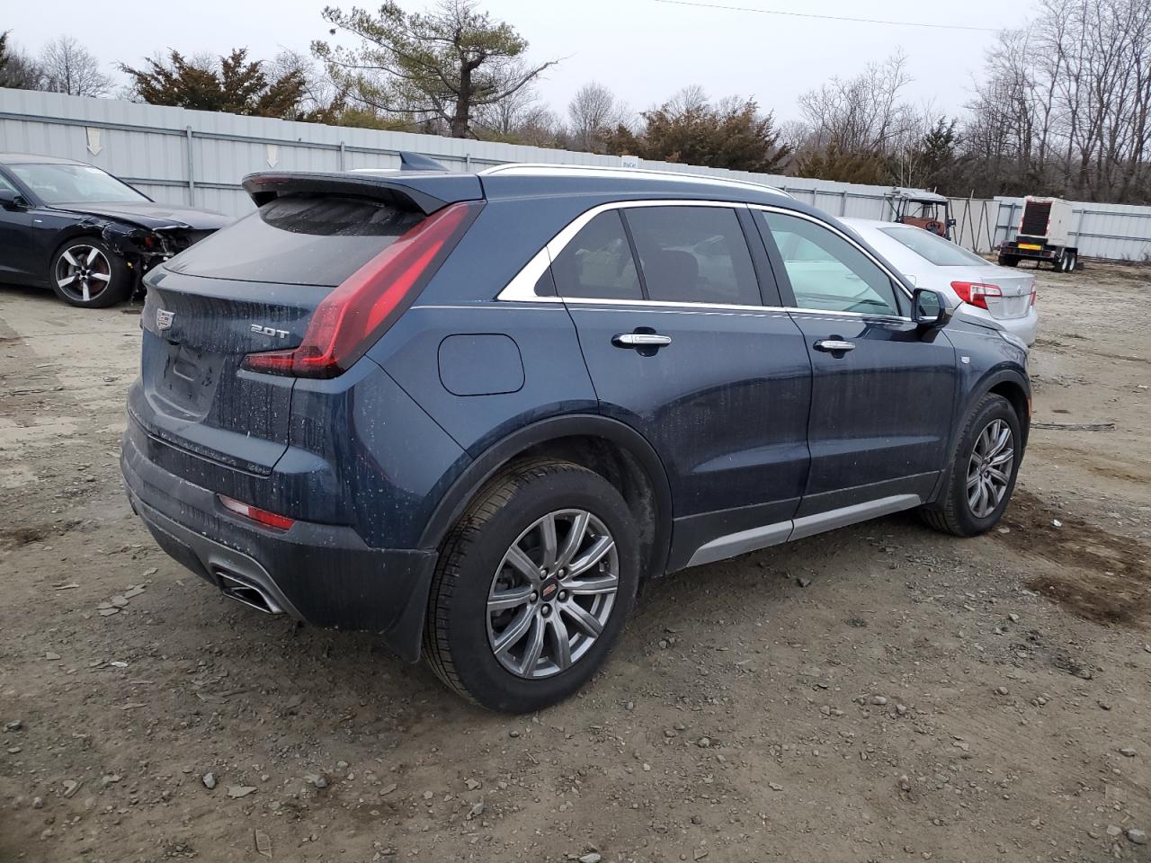 2019 Cadillac XT4 VIN 1GYFZCR49KF188924 Copart auction photo, front end / side damage thumbnail 3