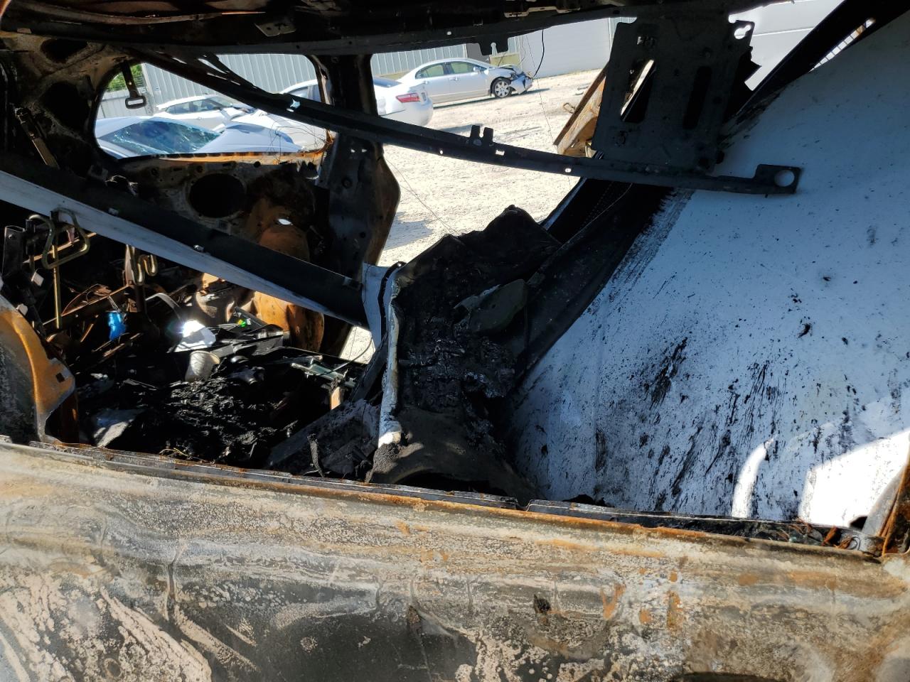 2018 Dodge Caravan VIN 2C4RDGEG7JR343387 Copart auction photo, burn damage thumbnail 11