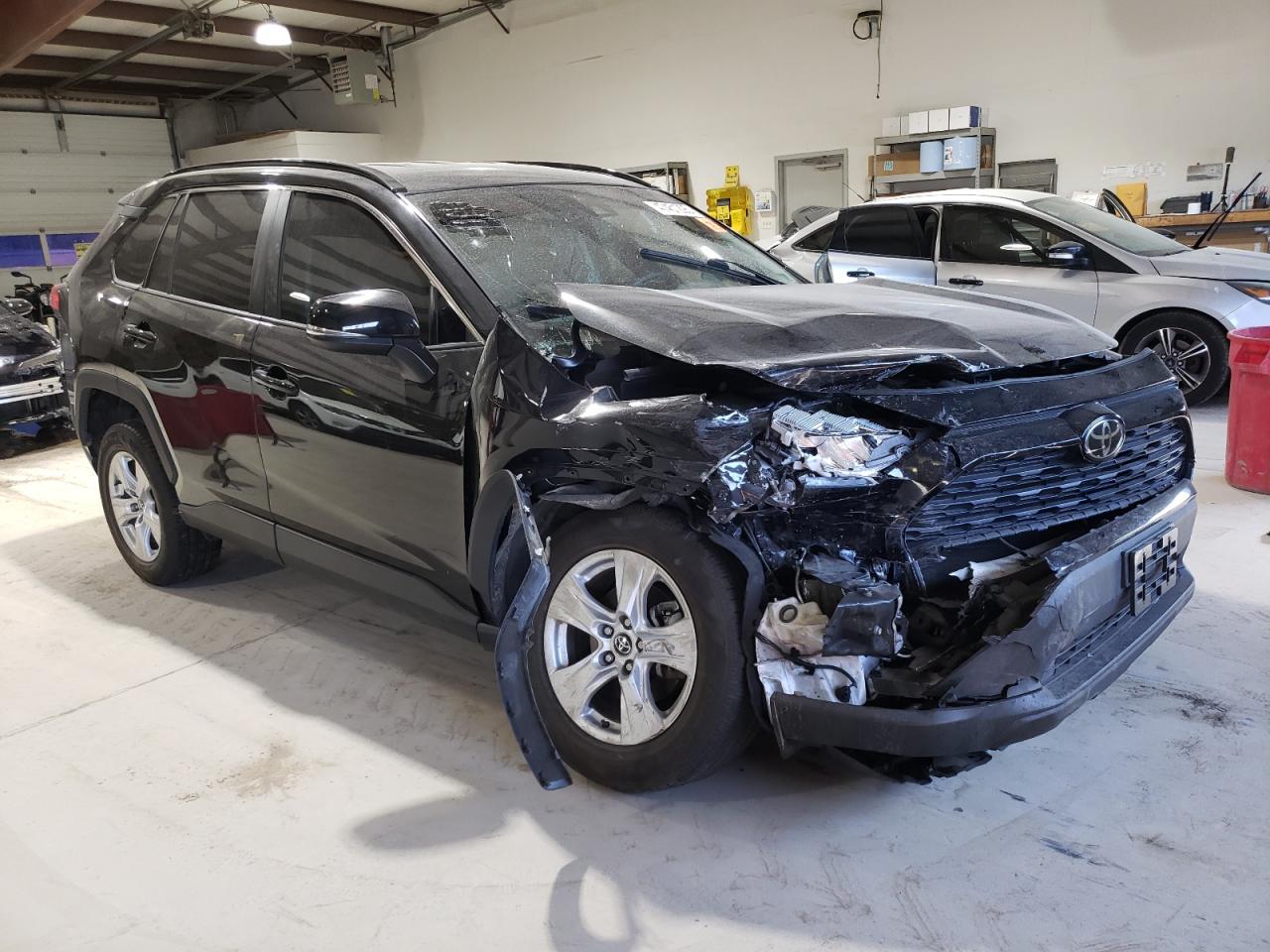 2020 Toyota RAV 4 VIN 2T3P1RFV7LW119912 Copart auction photo, front end damage thumbnail 4