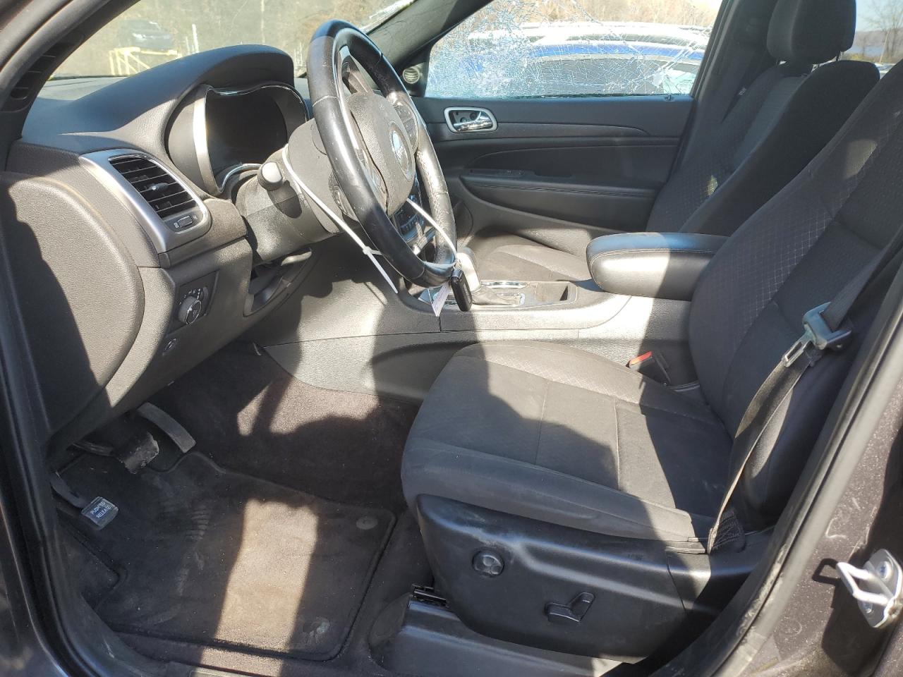 2018 Jeep Grand Cherokee VIN 1C4RJFAG6JC502823 Copart auction photo, side / front end damage thumbnail 7