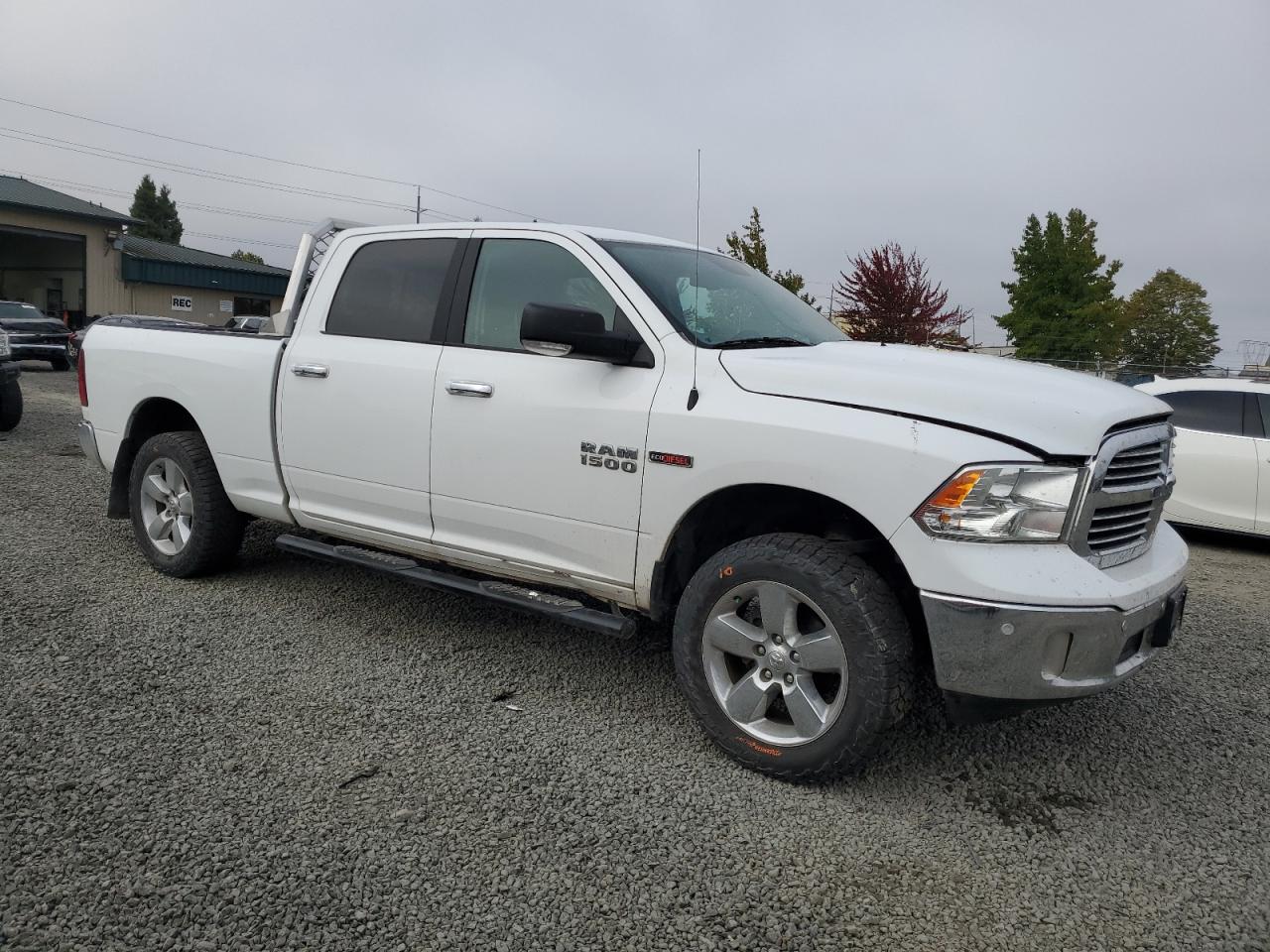 2018 RAM 1500 VIN 1C6RR7TM2JS267674 Copart auction photo, burn damage thumbnail 4
