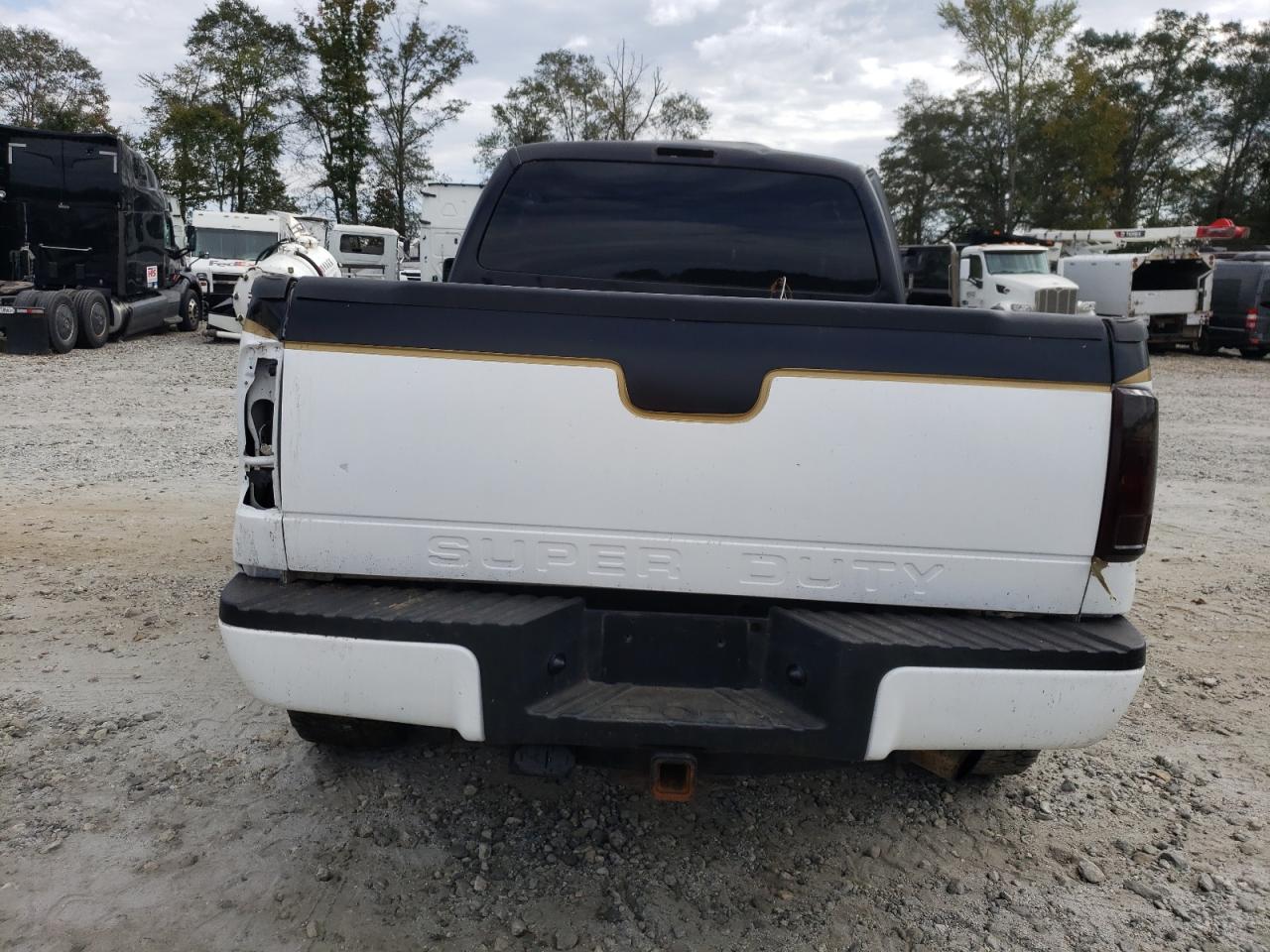 2013 Ford F250 VIN 1FT7W2BT6DEB12195 Copart auction photo, top/roof damage thumbnail 6