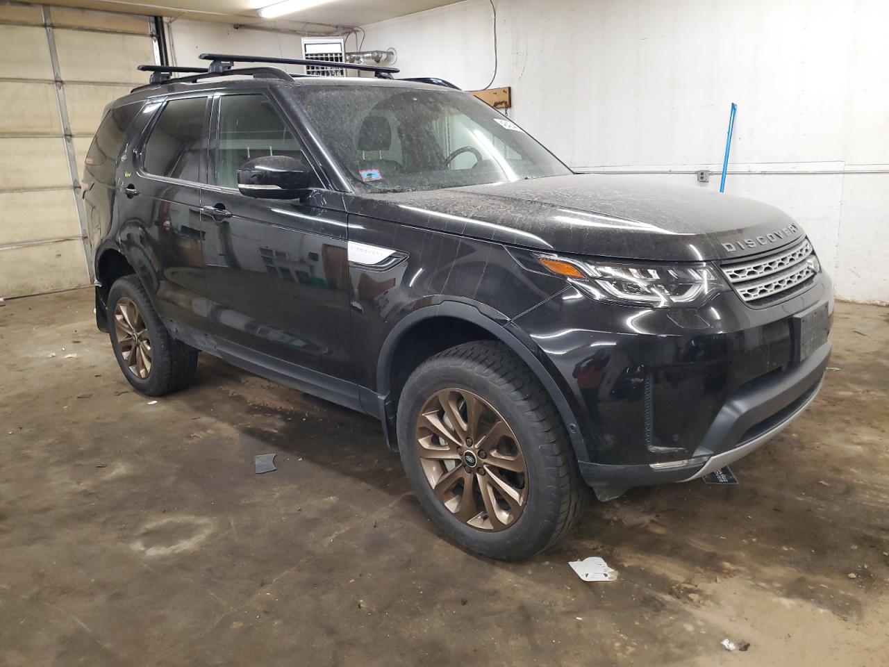 2017 Land Rover Discovery VIN SALRRBBK9HA014713 Copart auction photo, rear end / side damage thumbnail 4