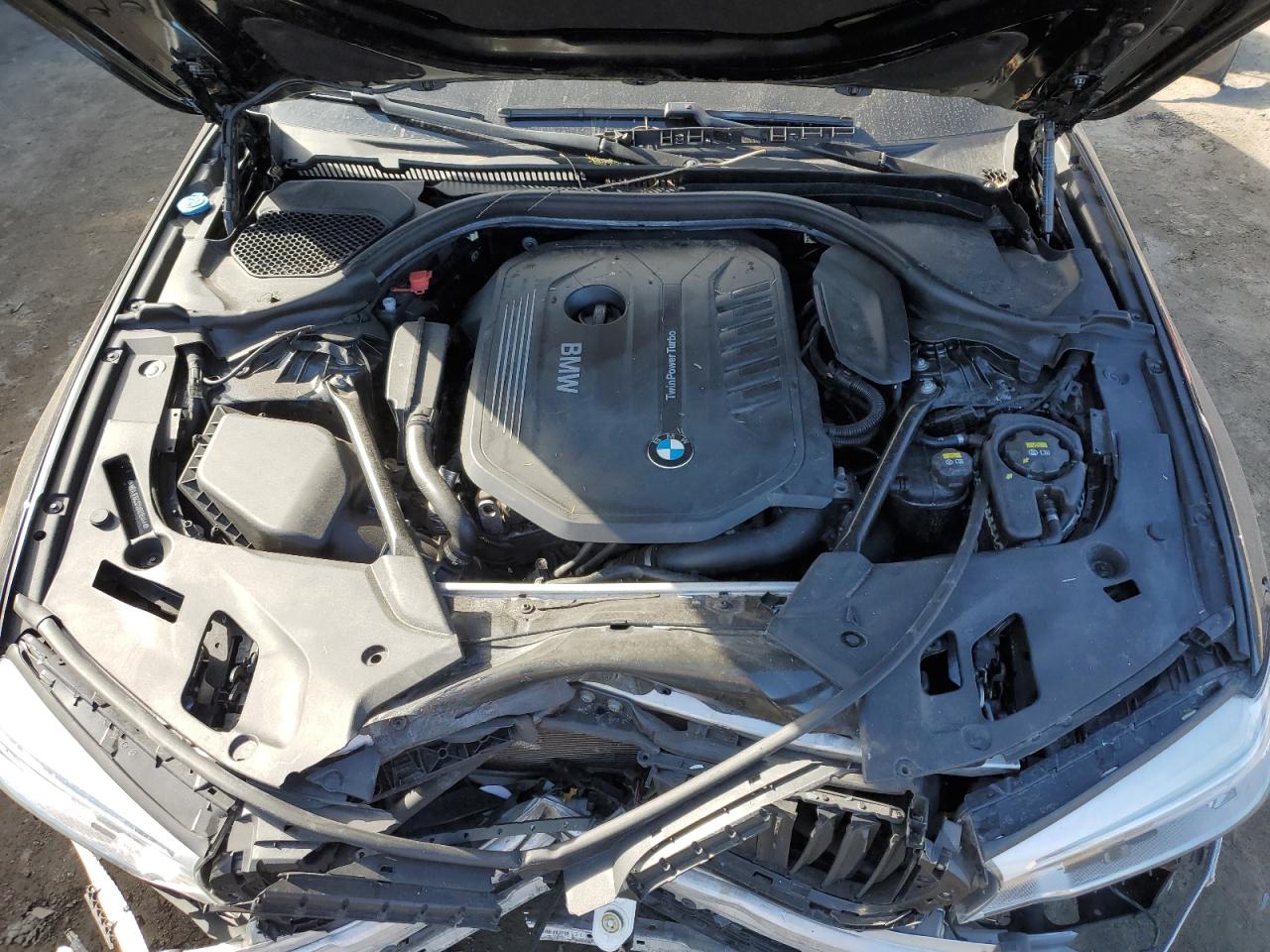 2017 BMW 5er VIN WBAJE5C3XHG916144 Copart auction photo, front end damage thumbnail 11
