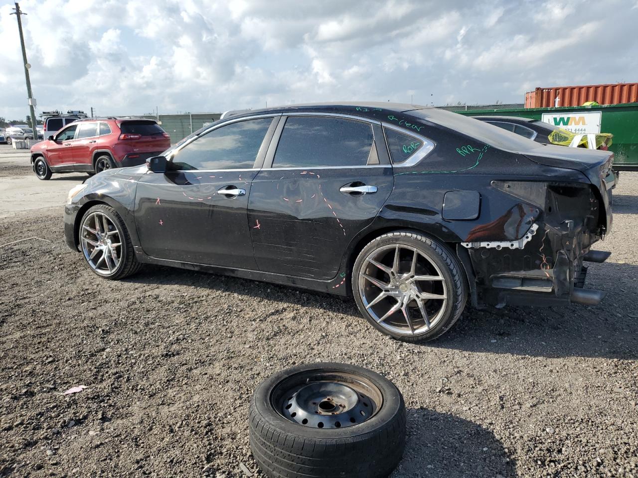 2014 Nissan Altima VIN 1N4AL3AP1EC327432 Copart auction photo, rear end damage thumbnail 2
