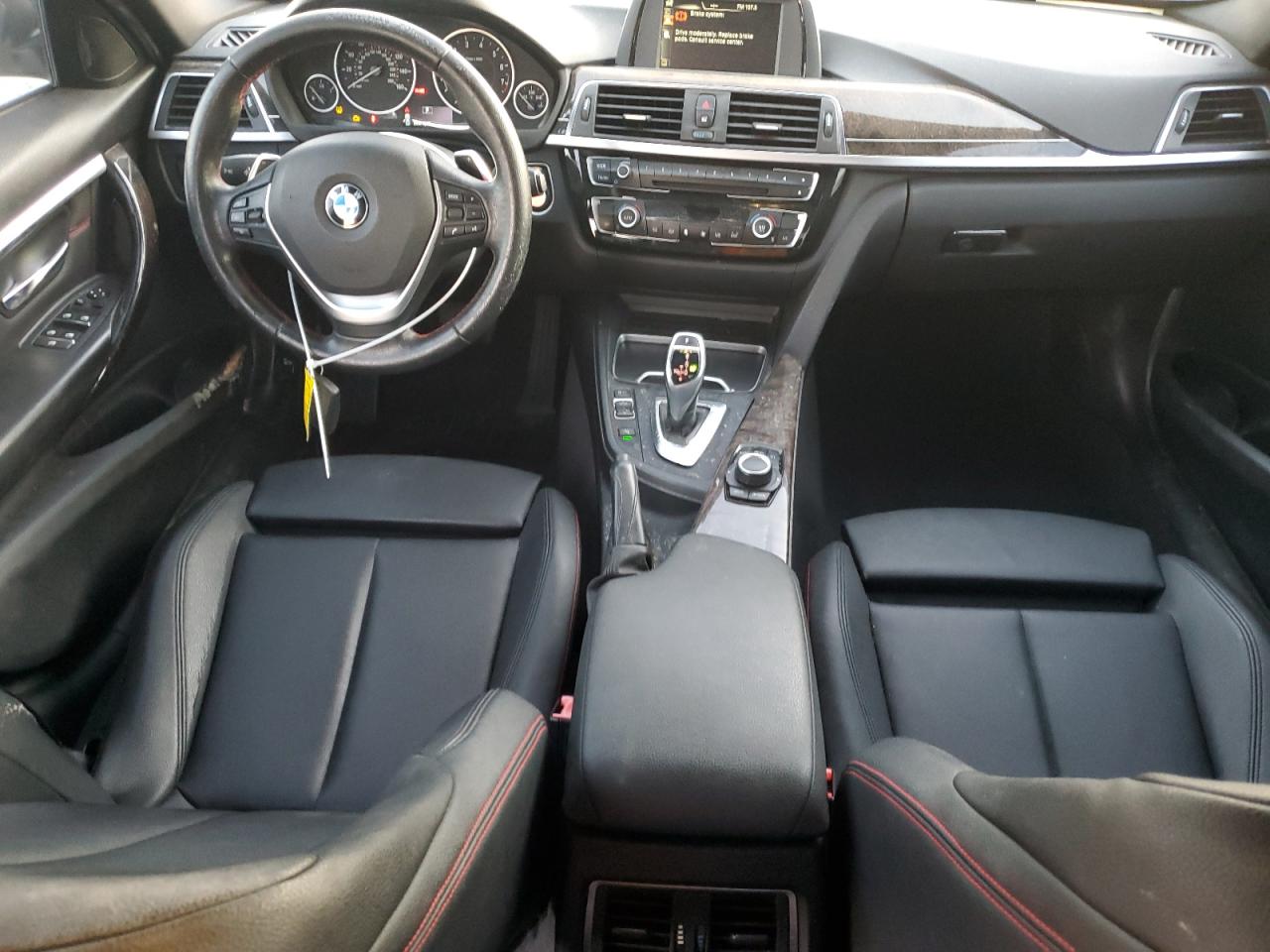 2016 BMW 3er VIN WBA8E3G54GNU01570 Copart auction photo, front end / rear end damage thumbnail 8