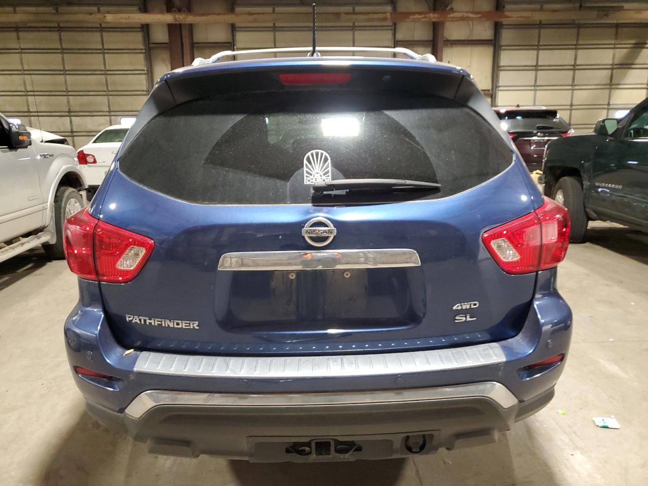 2017 Nissan Pathfinder VIN 5N1DR2MM7HC650871 Copart auction photo, front end / minor dent/scratches damage thumbnail 6