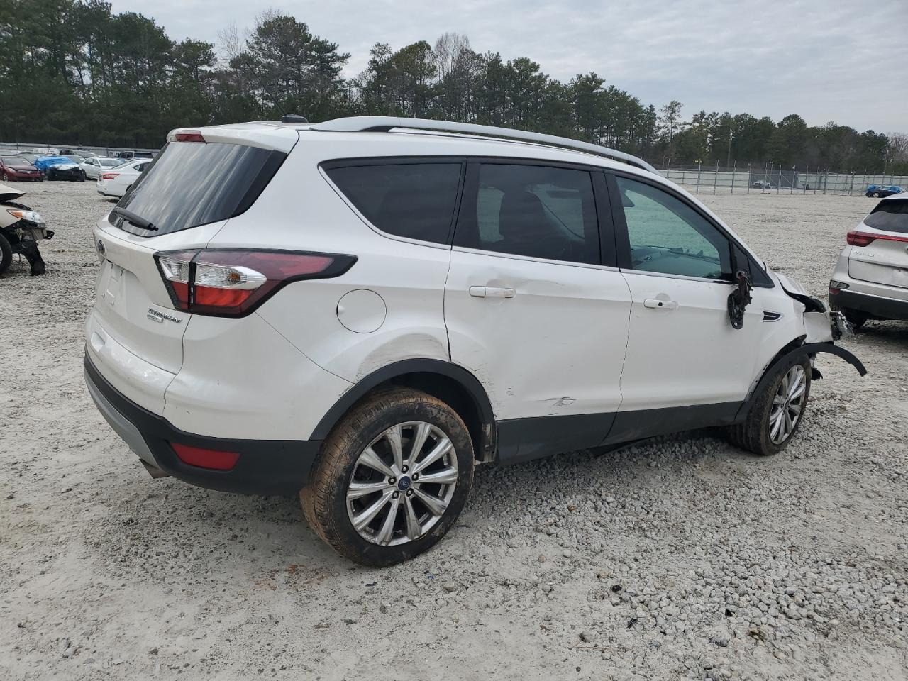 2017 Ford Escape VIN 1FMCU0J95HUA88283 Copart auction photo, front end / minor dent/scratches damage thumbnail 3