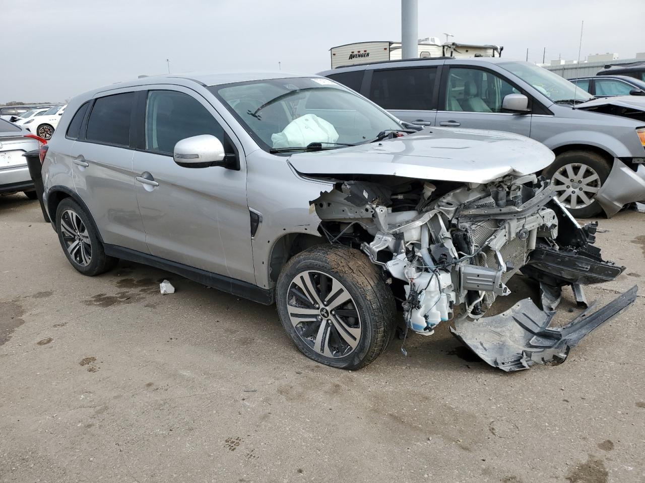 2021 Mitsubishi Outlander VIN JA4APVAU4MU013986 Copart auction photo, front end / minor dent/scratches damage thumbnail 4