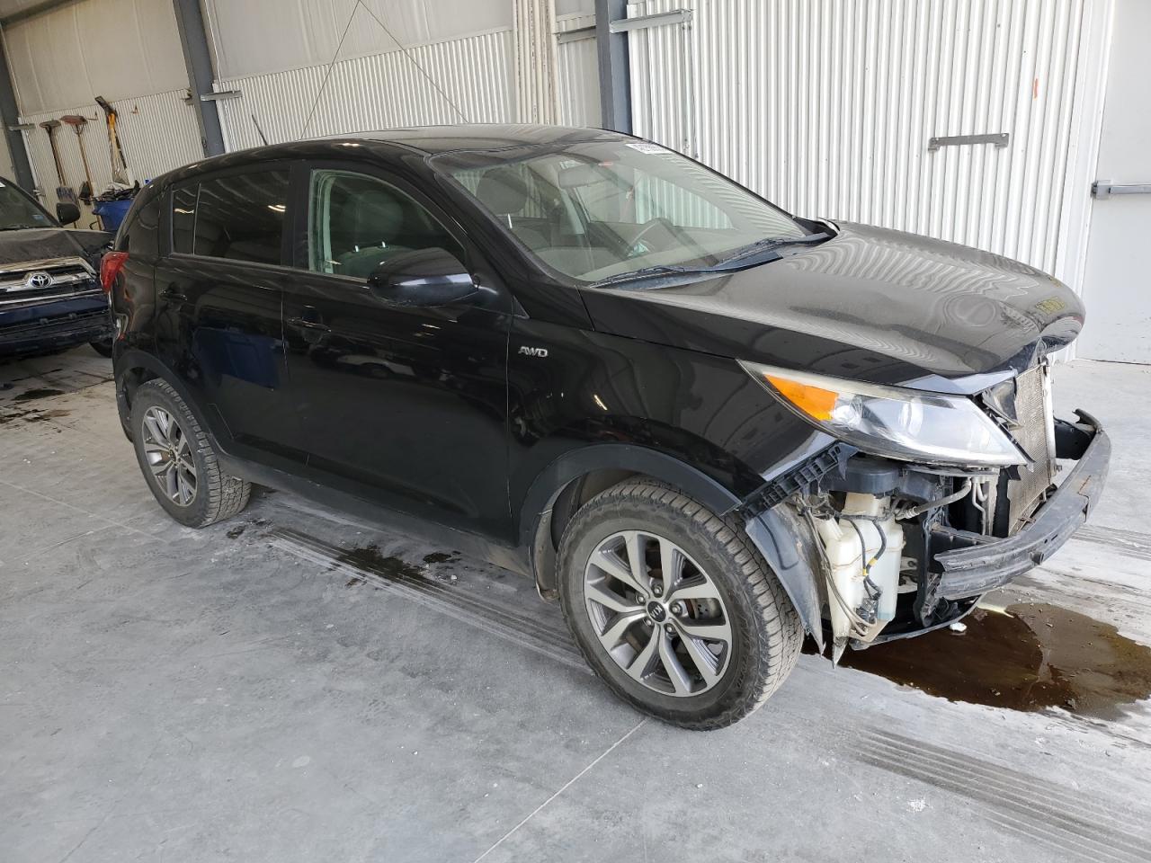 2016 KIA Sportage VIN KNDPBCAC6G7856990 Copart auction photo, frame damage / front end damage thumbnail 4