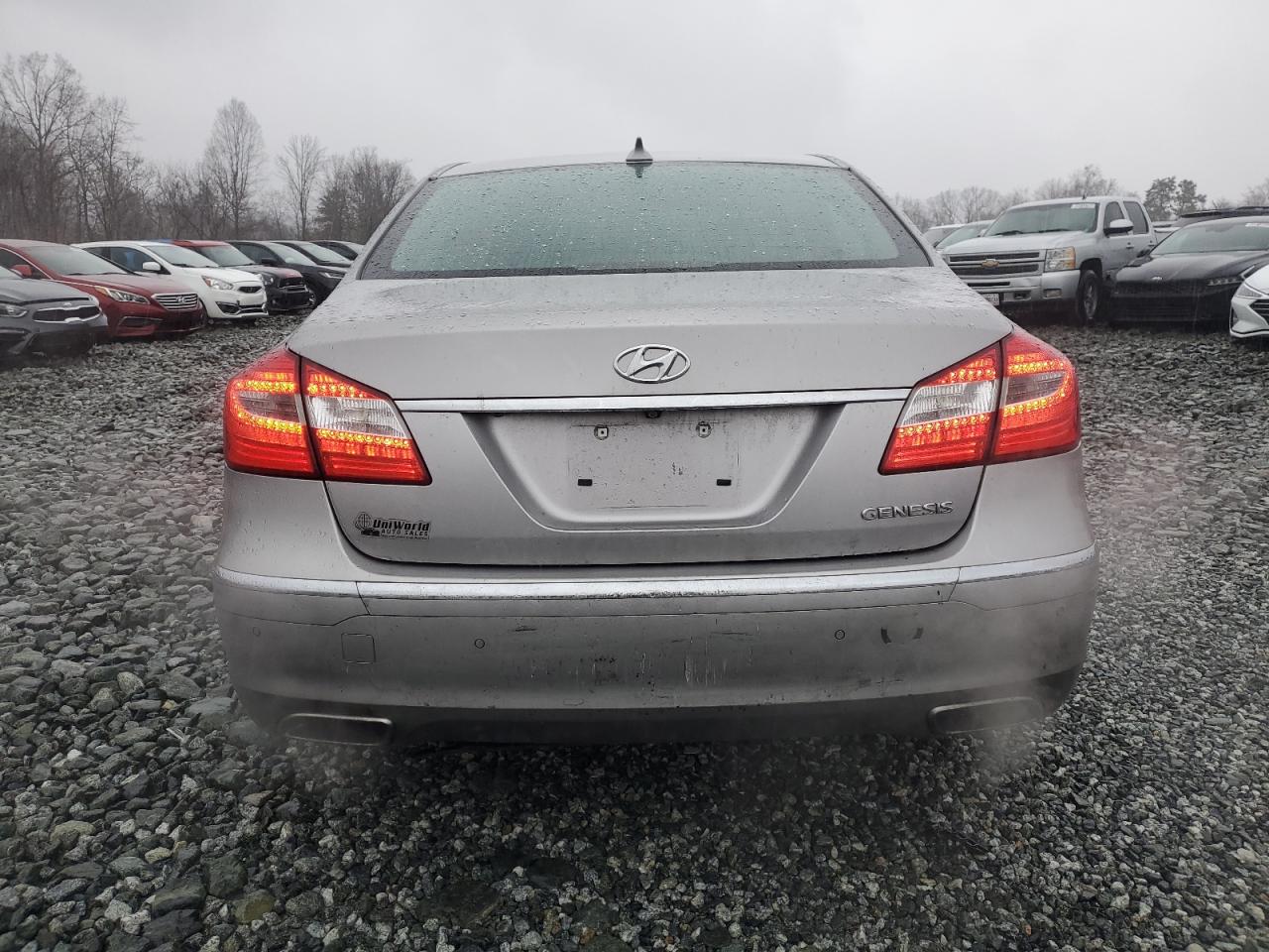 2013 Hyundai Genesis VIN KMHGC4DDXDU247319 Copart auction photo, minor dent/scratches damage thumbnail 6