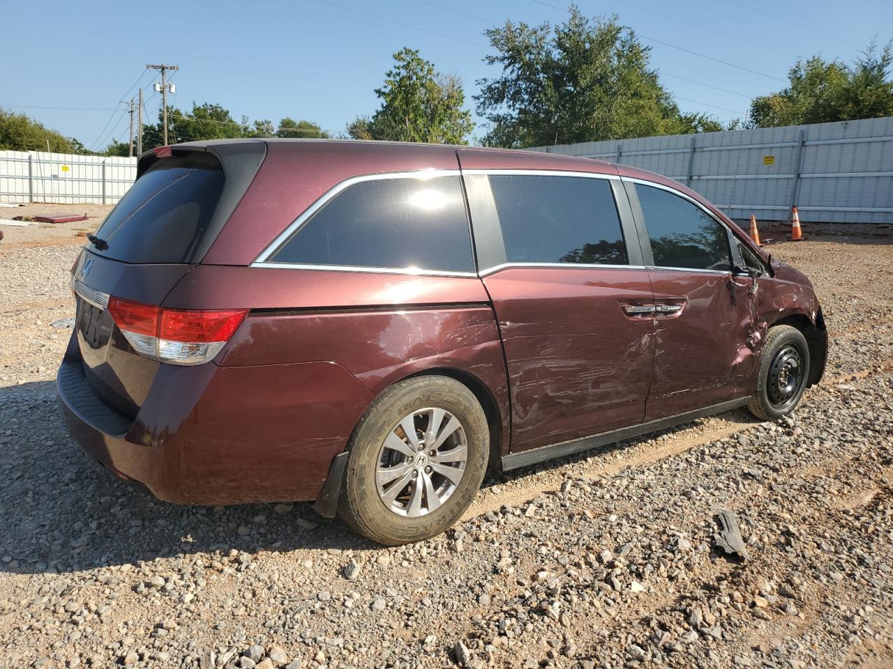 2015 Honda Odyssey VIN 5FNRL5H61FB066958 Copart auction photo, all over damage thumbnail 3