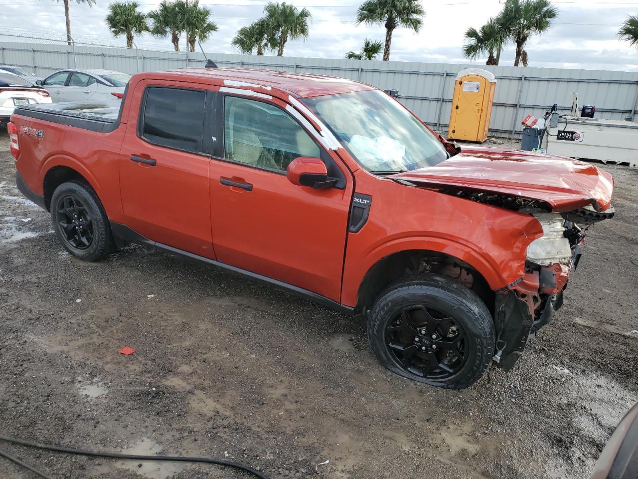 2022 Ford Maverick VIN 3FTTW8F91NRA35329 Copart auction photo, front end / minor dent/scratches damage thumbnail 4
