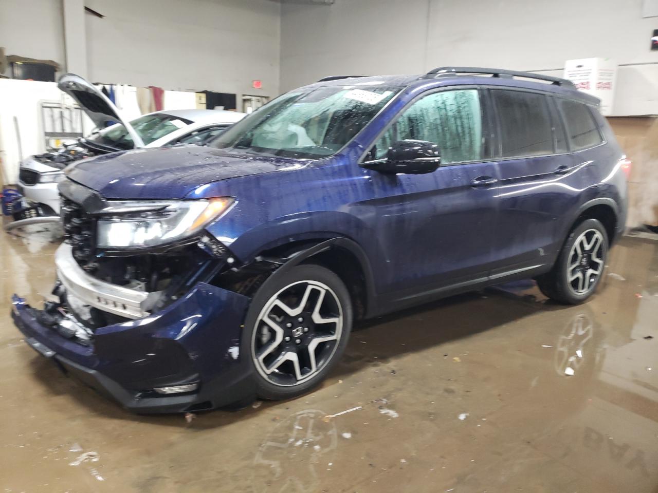 2022 Honda Passport VIN 5FNYF8H0XNB007521