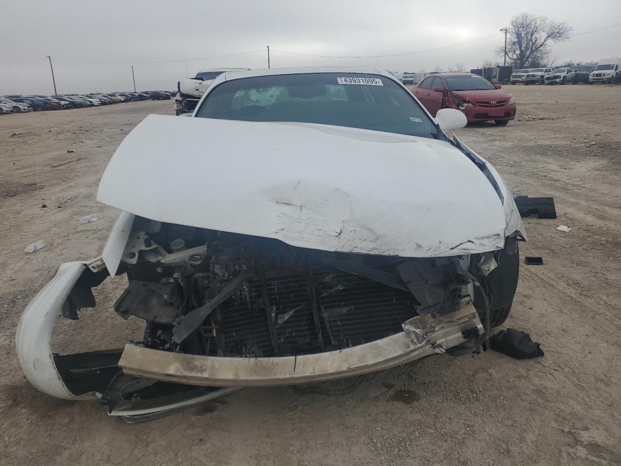 2000 Buick LeSabre VIN 1G4HR54K9YU124821 Copart auction photo, front end damage thumbnail 5
