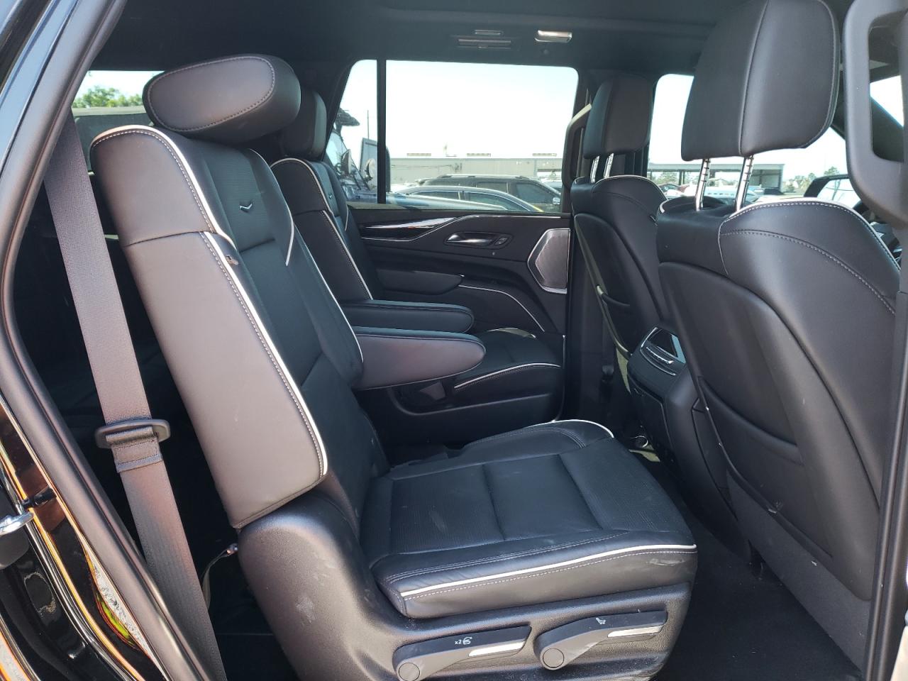 2022 Cadillac Escalade VIN 1GYS4FKL9NR138446 Copart auction photo, water/flood damage thumbnail 11
