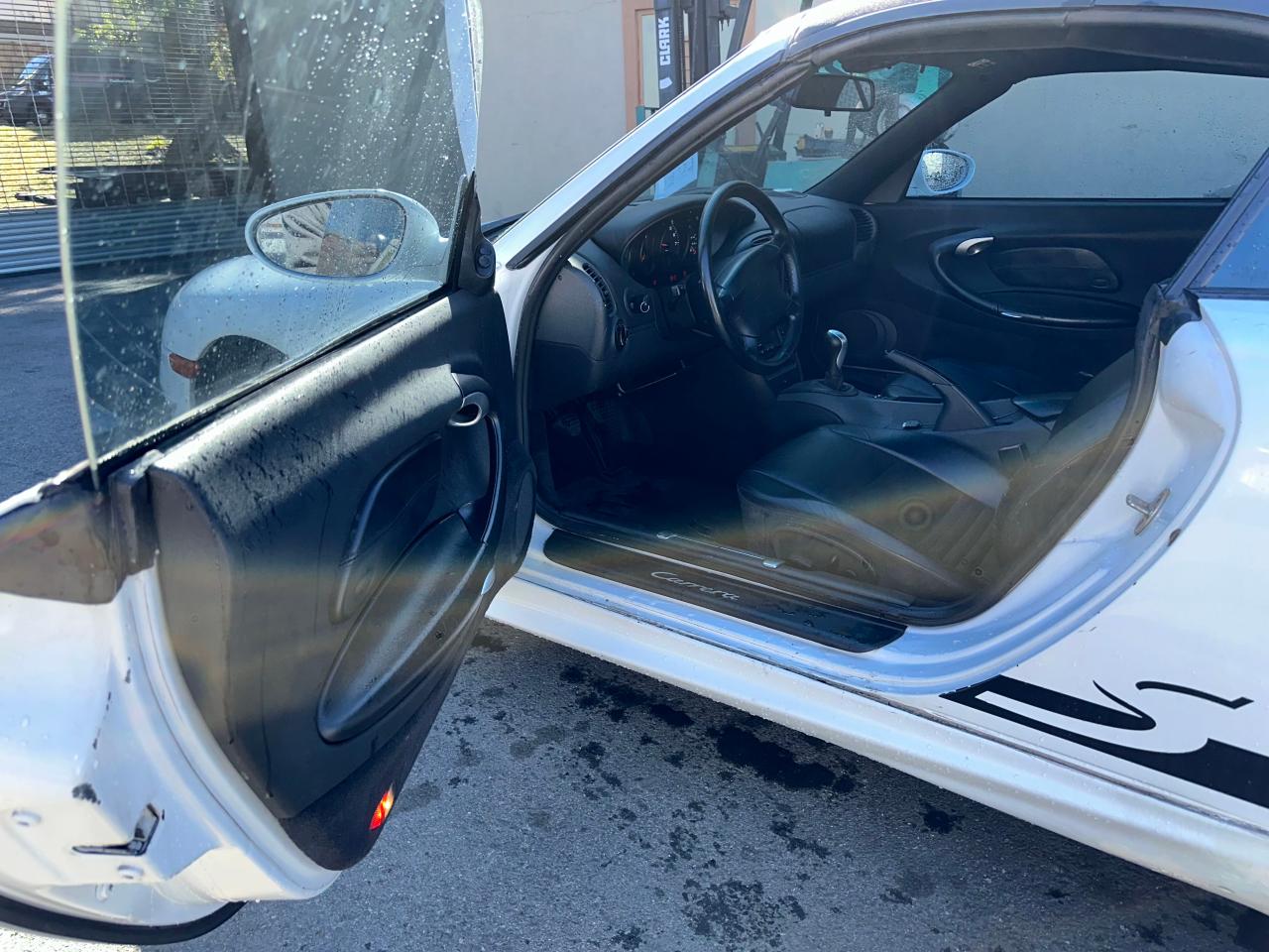 1999 Porsche 911 VIN WP0CA299XXS652517 Copart auction photo, minor dent/scratches / normal wear damage thumbnail 5
