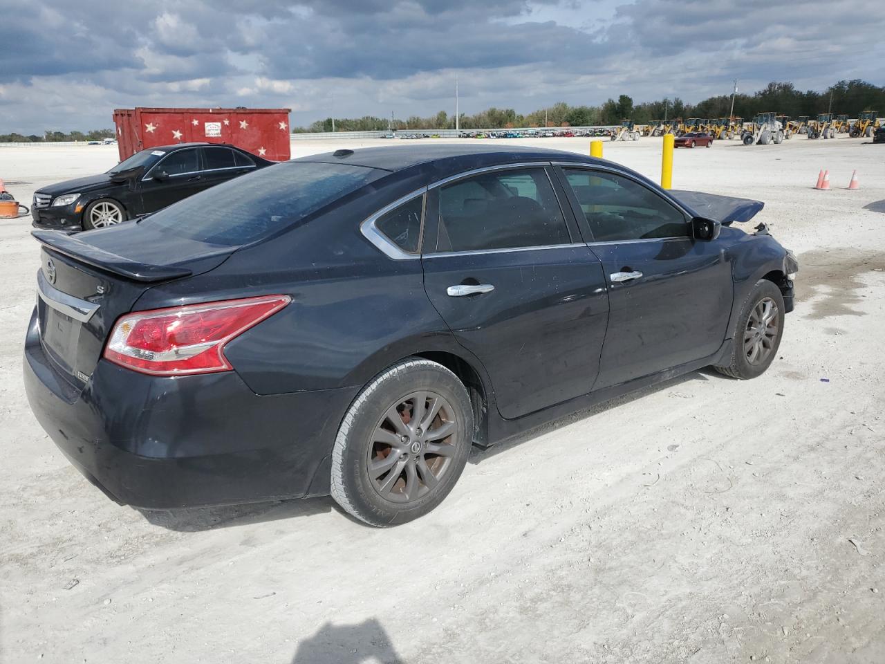 2015 Nissan Altima VIN 1N4AL3AP0FC585460 Copart auction photo, front end damage thumbnail 3