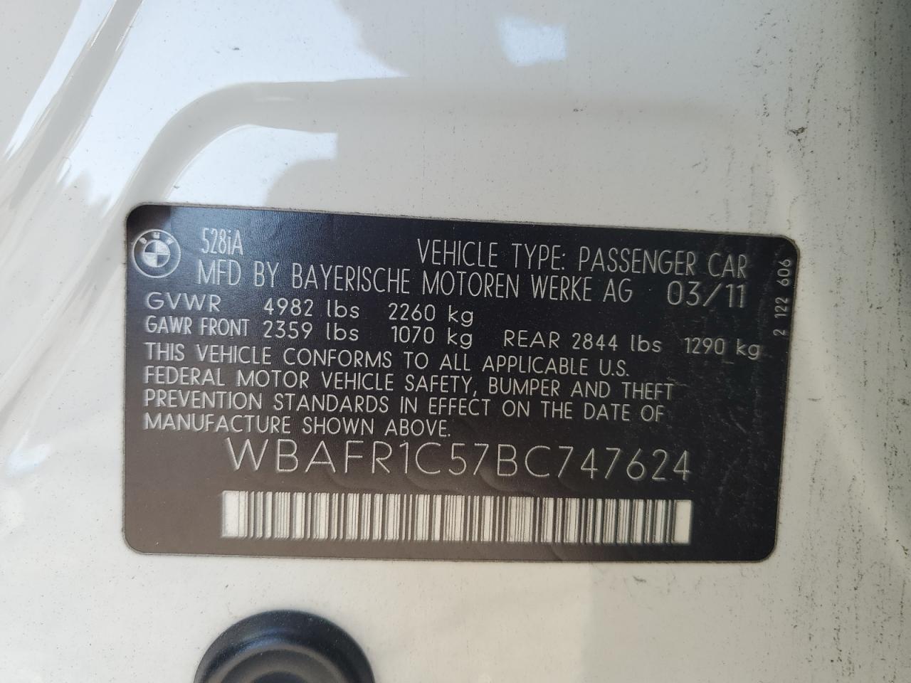 2011 BMW 5er VIN WBAFR1C57BC747624 Copart auction photo, minor dent/scratches damage thumbnail 12