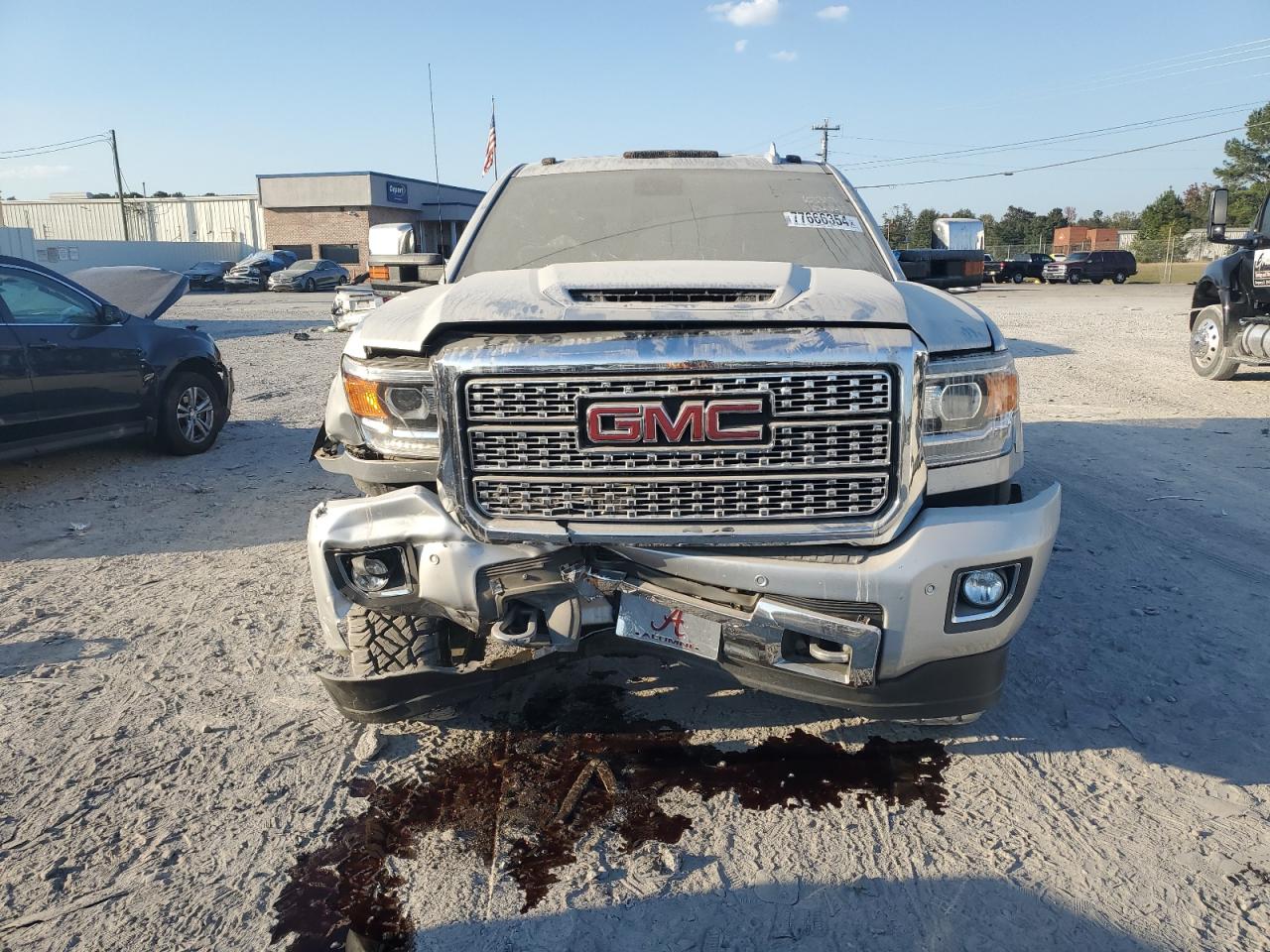 2018 GMC Sierra VIN 1GT12UEY6JF115995 Copart auction photo, front end damage thumbnail 5