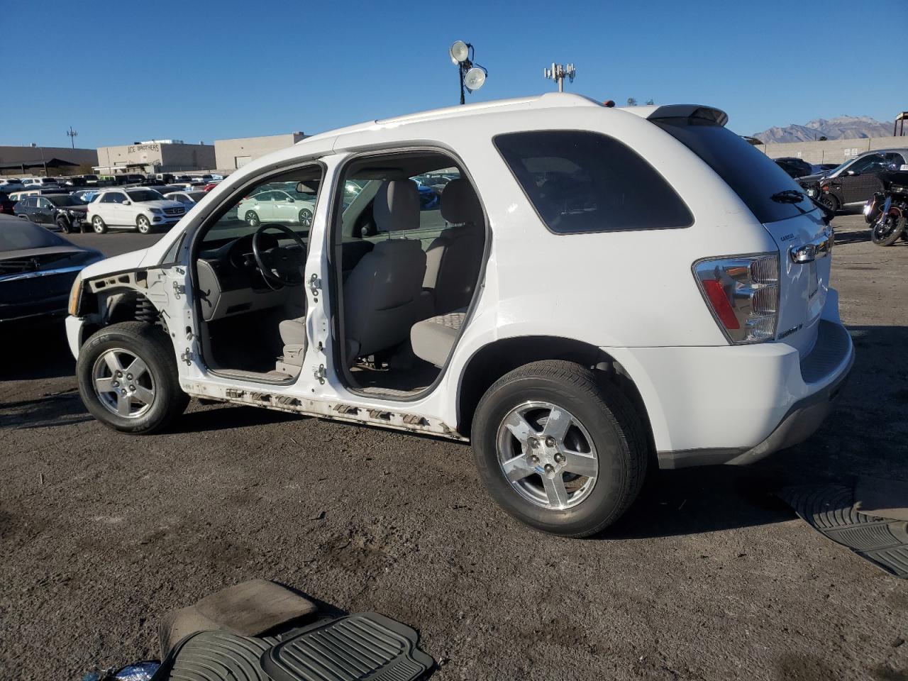 2006 Chevrolet Equinox VIN 2CNDL63FX66056938 Copart auction photo, side damage thumbnail 2