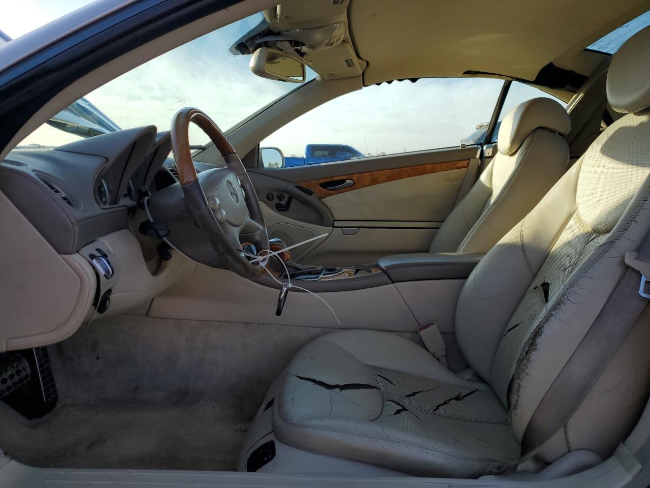 2004 Mercedes-Benz SL-klasse VIN WDBSK75F84F071859 Copart auction photo, rear end / minor dent/scratches damage thumbnail 7