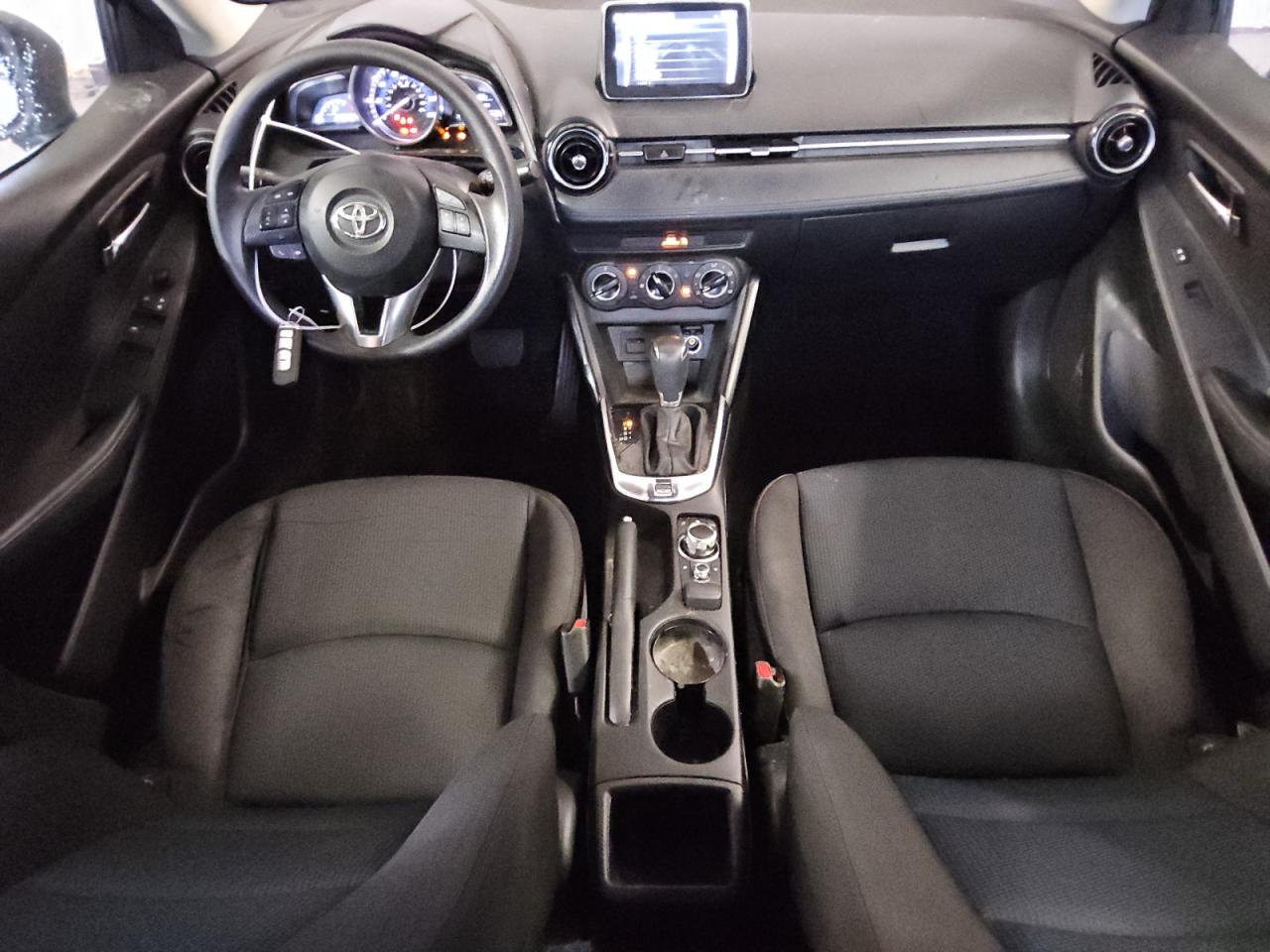 2018 Toyota Yaris VIN 3MYDLBYV8JY313875 Copart auction photo, front end / side damage thumbnail 8