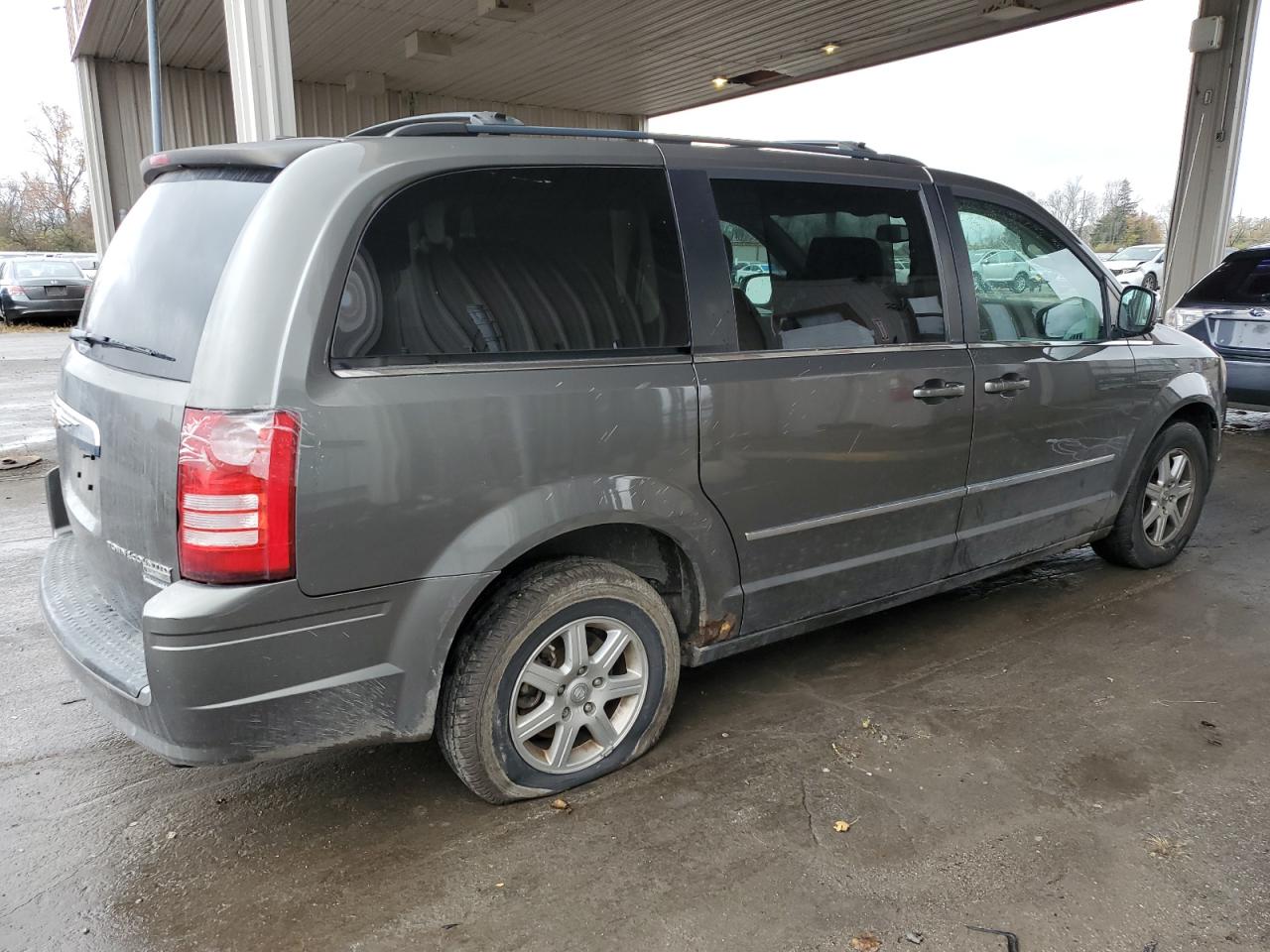 2010 Chrysler Town & Country VIN 2A4RR8DX0AR366822 Copart auction photo, front end damage thumbnail 3