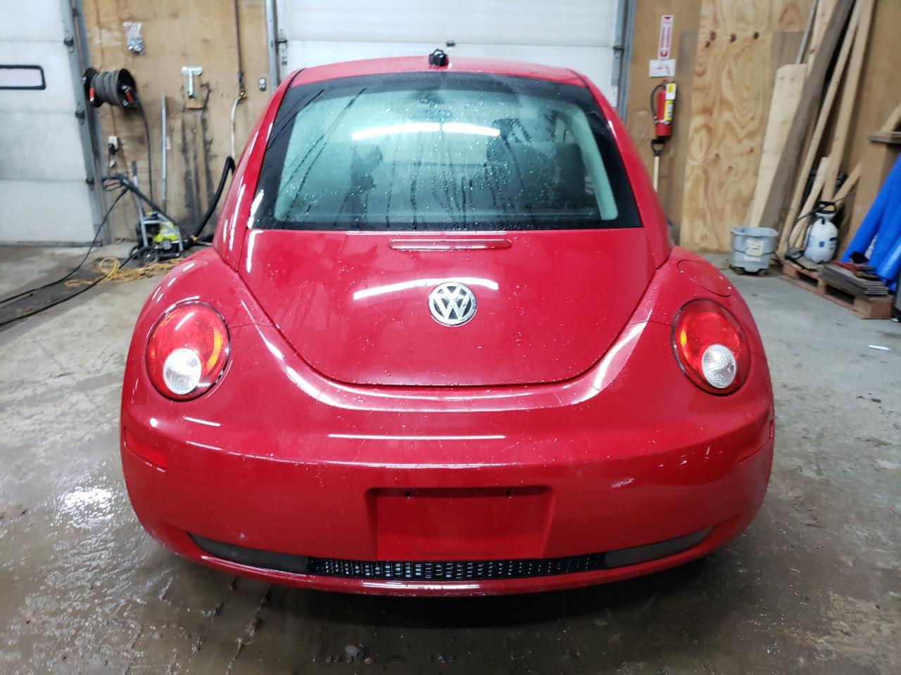 2008 Volkswagen Beetle VIN 3VWRW31C88M526138 Copart auction photo, front end / minor dent/scratches damage thumbnail 6