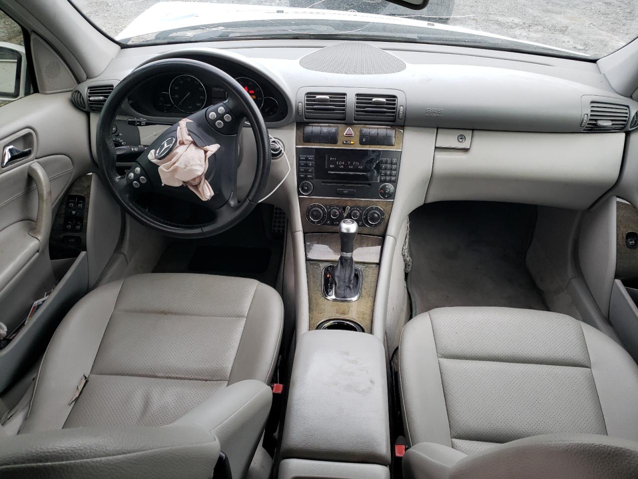 2007 Mercedes-Benz C-klasse VIN WDBRF52H77F876110 Copart auction photo, front end damage thumbnail 8
