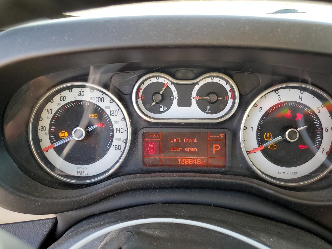 2014 Fiat 500 VIN ZFBCFABH5EZ009206 Copart auction photo, all over / minor dent/scratches damage thumbnail 9