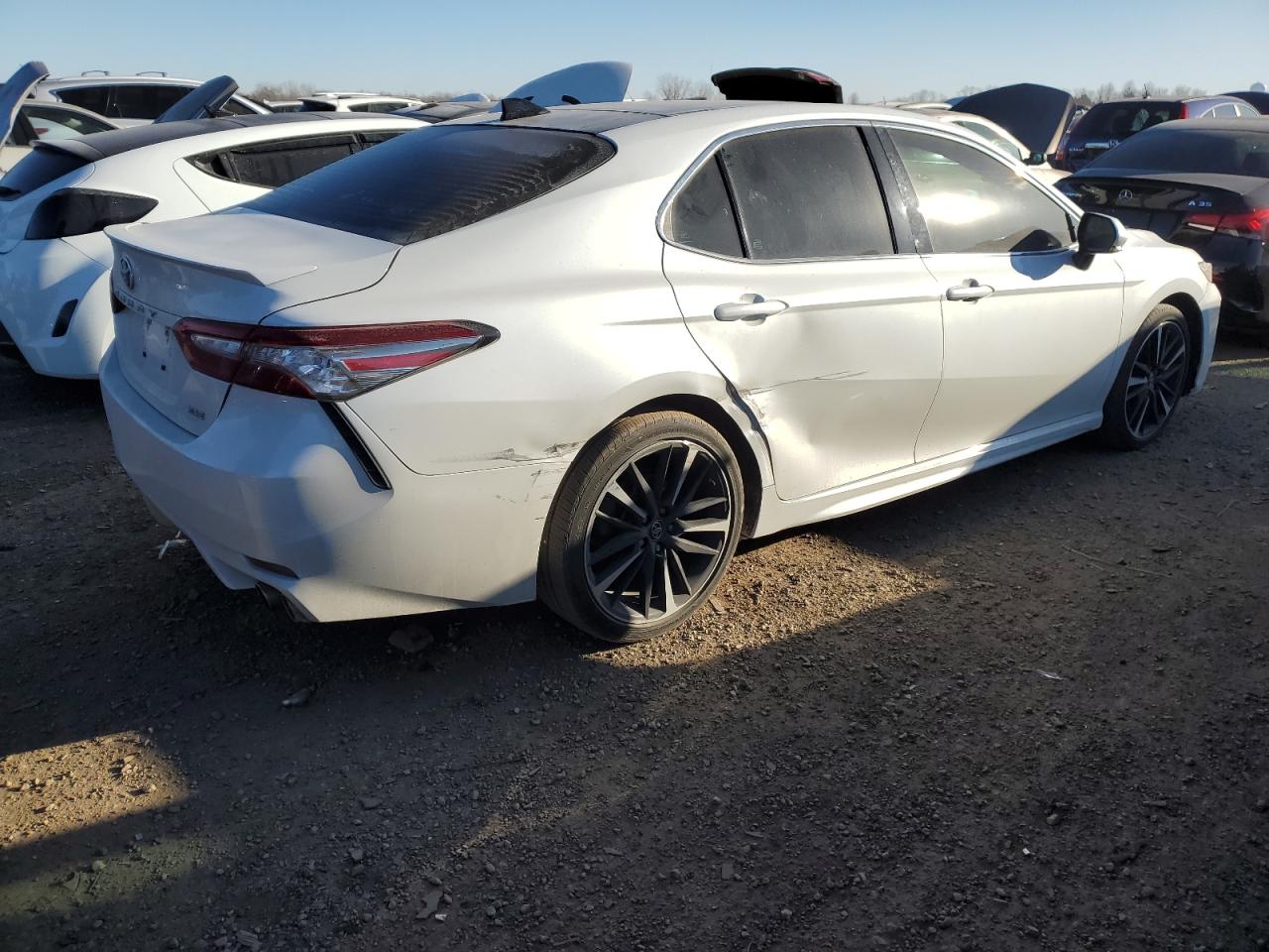 2019 Toyota Camry VIN 4T1B61HKXKU707259 Copart auction photo, side / rear end damage thumbnail 3