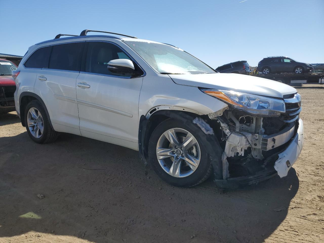 2016 Toyota Highlander VIN 5TDDKRFH3GS288990 Copart auction photo, front end damage thumbnail 4