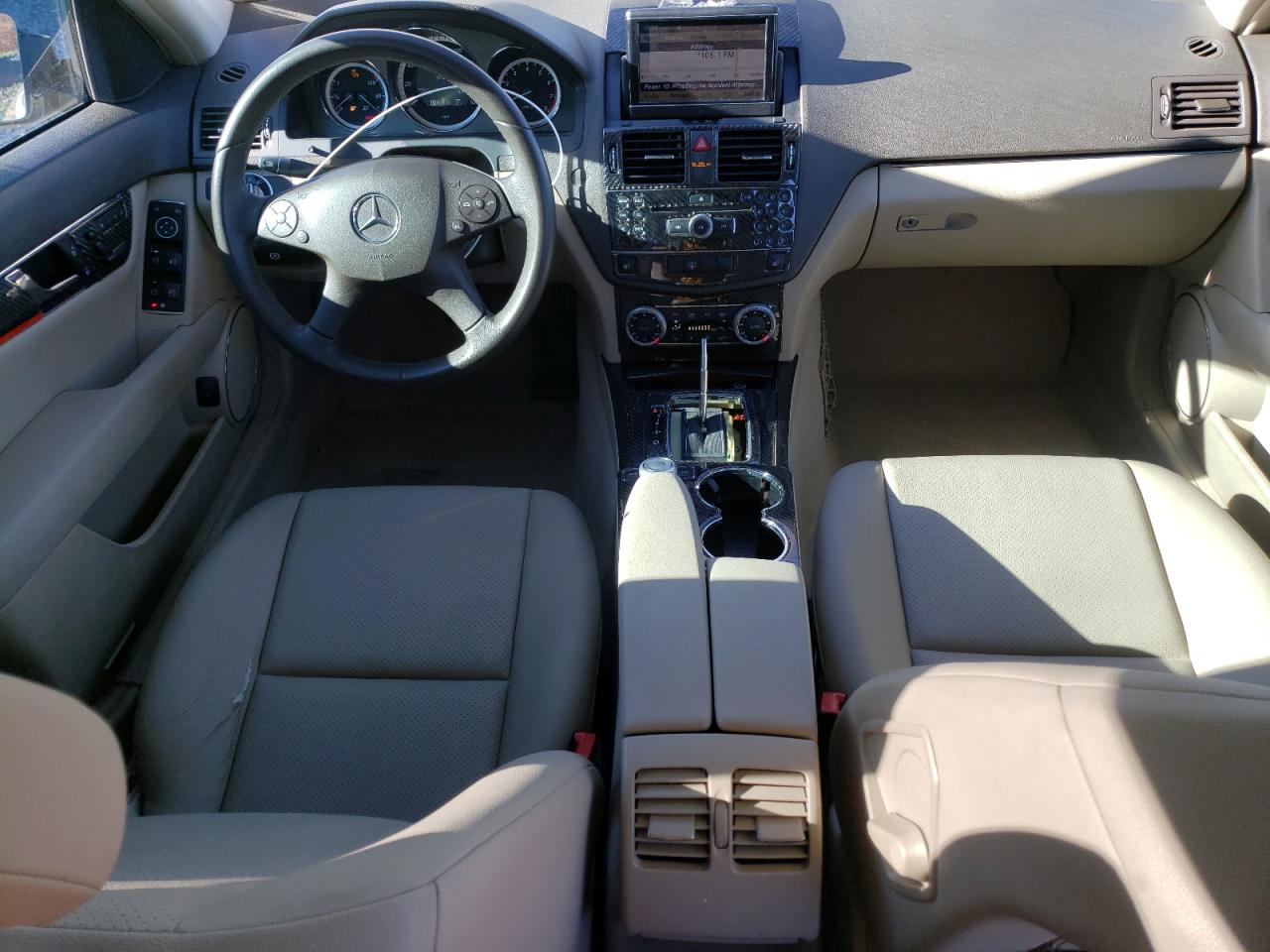 2011 Mercedes-Benz C-klasse VIN WDDGF8BB1BR146910 Copart auction photo, side / rear end damage thumbnail 8