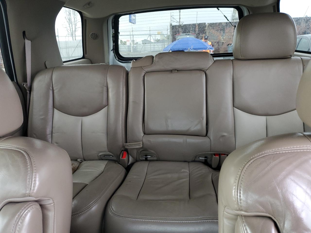 2003 GMC Yukon VIN 1GKEK63U83J304732 Copart auction photo, vandalism / minor dent/scratches damage thumbnail 10